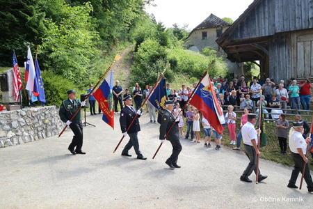 Spominska slovesnost v Češnjicah  (15)